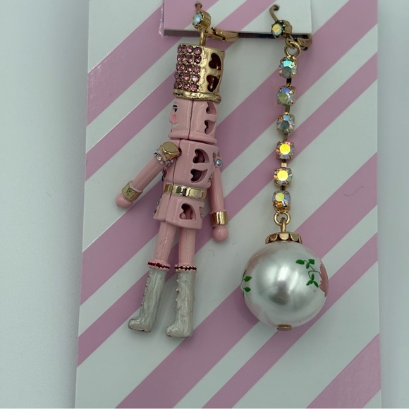 ⭐ Betsey Johnson Pink Nutcracker Pearl Ornament Earrings - Picture 5 of 6